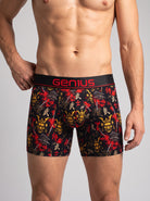 Bóxer Samurai Genius en modelo, vista frontal completa del estampado